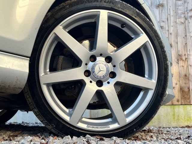 2012 Mercedes-Benz C-CLASS - Photo 8