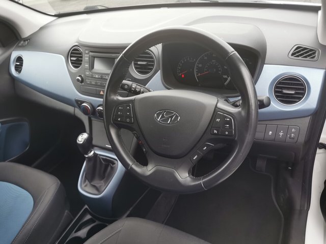 2015 HYUNDAI I10 - Photo 7