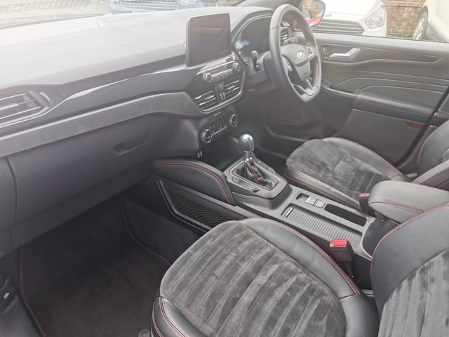 2022 FORD KUGA - Photo 9