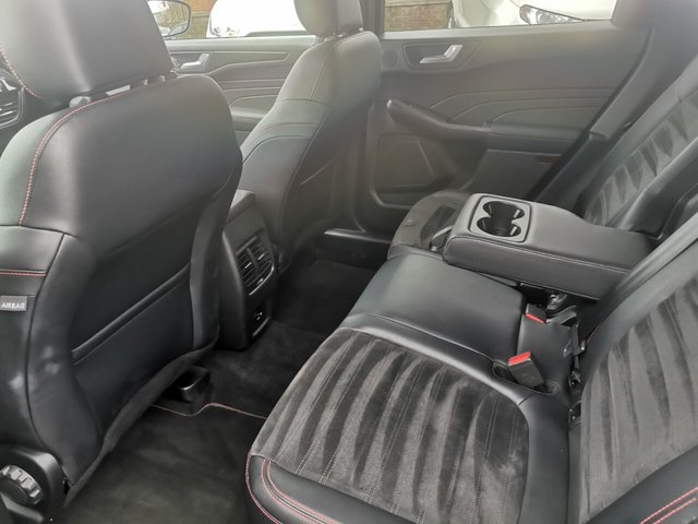 2022 FORD KUGA - Photo 11