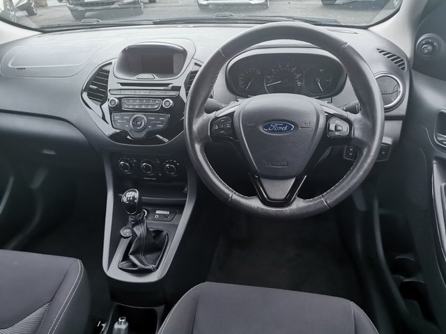 2017 FORD KA+ - Photo 8
