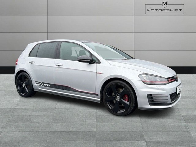 2015 VOLKSWAGEN GOLF - Photo 2