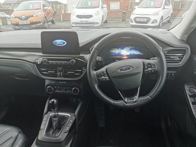2022 FORD KUGA - Photo 8