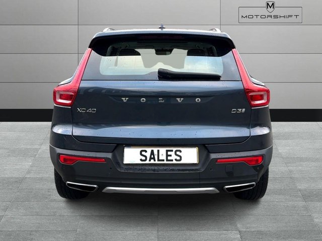 2019 VOLVO XC40 - Photo 10