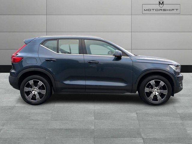 2019 VOLVO XC40 - Photo 7
