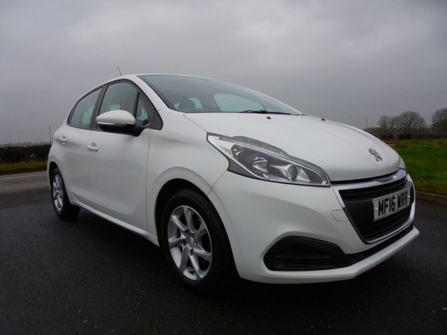 2016 PEUGEOT 208 1.2 PureTech Active Hatchback 5dr Petrol Manual Euro 6 (82 ps) - Photo 6