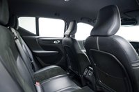USED 2019 69 VOLVO XC40 1.5 T3 R-Design Auto Euro 6 (s/s) 5dr Service History, 2 Keys