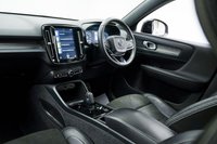 USED 2019 69 VOLVO XC40 1.5 T3 R-Design Auto Euro 6 (s/s) 5dr Service History, 2 Keys