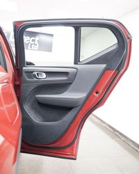 USED 2019 69 VOLVO XC40 1.5 T3 R-Design Auto Euro 6 (s/s) 5dr Service History, 2 Keys
