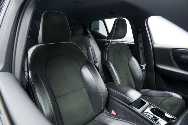 2019 VOLVO XC40 1.5 T3 R-Design Auto Euro 6 (s/s) 5dr - Photo 12