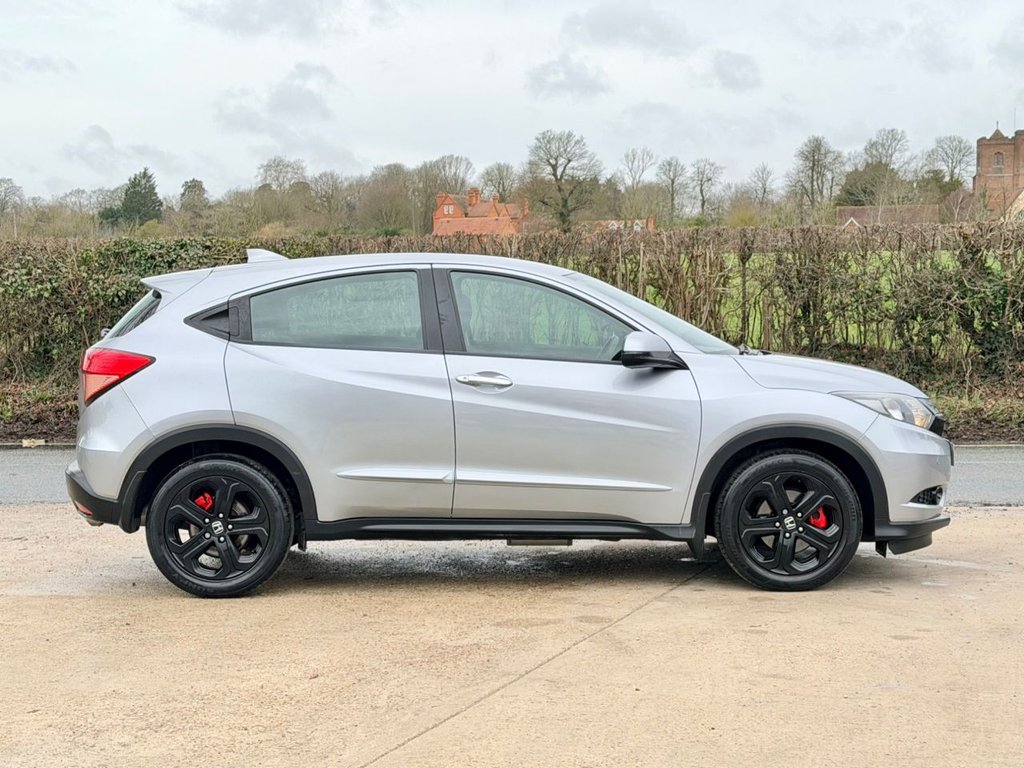 USED 2018 68 HONDA HR-V 1.6 i-DTEC SE SUV 5dr Diesel Manual Euro 6 (s/s) (120 ps) R.F Sensors|Cruise|Mobile Connection|