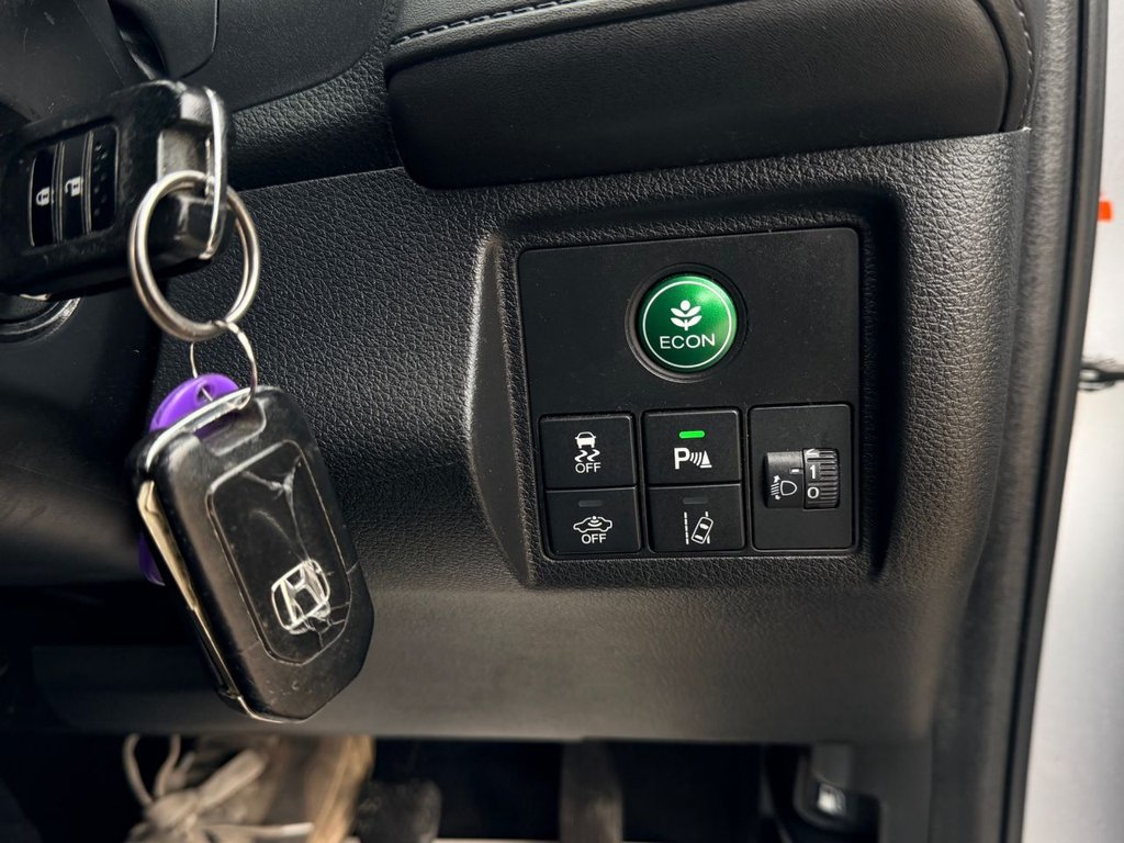 USED 2018 68 HONDA HR-V 1.6 i-DTEC SE SUV 5dr Diesel Manual Euro 6 (s/s) (120 ps) R.F Sensors|Cruise|Mobile Connection|