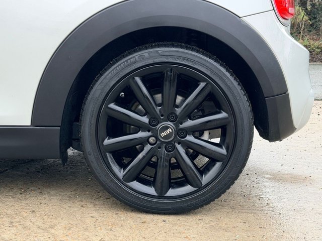 2017 MINI Hatch 2L Cooper S 3dr - Photo 4