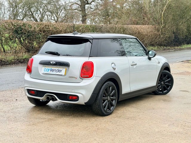 2017 MINI Hatch 2L Cooper S 3dr - Photo 6