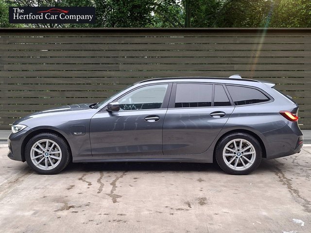 2022 BMW 3 Series 2L SE Pro 5dr - Photo 5