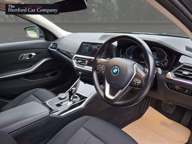 2022 BMW 3 Series 2L SE Pro 5dr - Photo 10