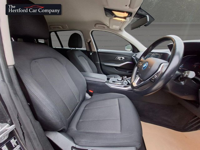 2022 BMW 3 Series 2L SE Pro 5dr - Photo 11