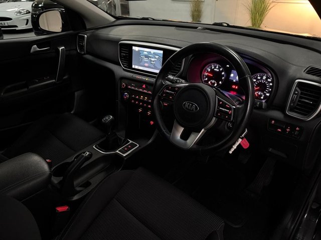 2021 Kia Sportage 1.6L 2 5dr - Photo 3