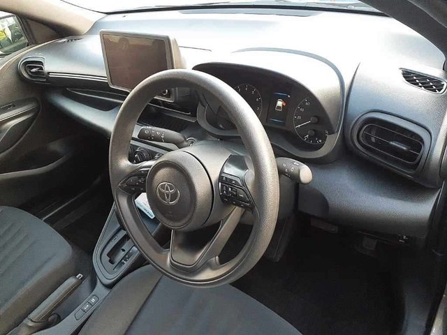 2024 TOYOTA YARIS 1.5 Automatic Hatchback Grey 5dr - Photo 7