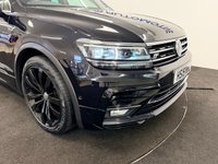 USED 2019 19 VOLKSWAGEN TIGUAN 1.5 TSI EVO R-LINE DSG AUTO 150 BHP + SAT NAV + GLASS SUNROOF + HEATED SEATS SIX MONTH WARRANTY MAY 2027 MOT