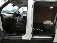 USED 2022 71 MAXUS EDELIVER 3 35kWh Panel Van 5dr Electric Auto FWD L1 (122 ps) CARPLAY AIR CON REAR VIEW CAMERA CRUISE CONTROL PARKING SENSOR 1 OWNER WARRANTY