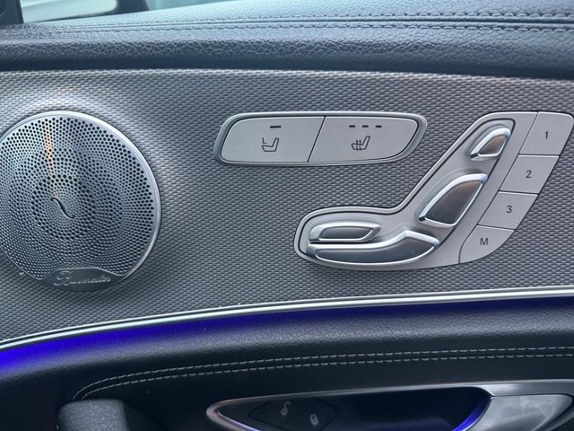 2017 Mercedes-Benz E-CLASS - Photo 8