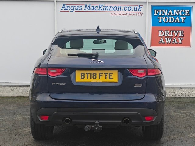 2018 JAGUAR F-PACE - Photo 8
