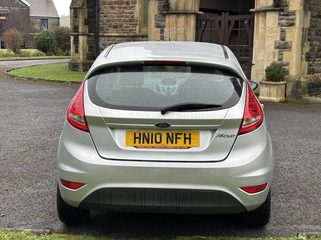 2010 Ford Fiesta 1.3L Edge 5dr - Photo 4