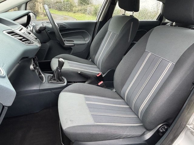 2010 Ford Fiesta 1.3L Edge 5dr - Photo 12