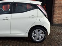 USED 2014 64 TOYOTA AYGO 1.0 VVT-i x-play Hatchback 5dr Petrol Manual Euro 5 Euro 5 (68 ps) NEW 12 MONTH MOT,GREAT HISTORY
