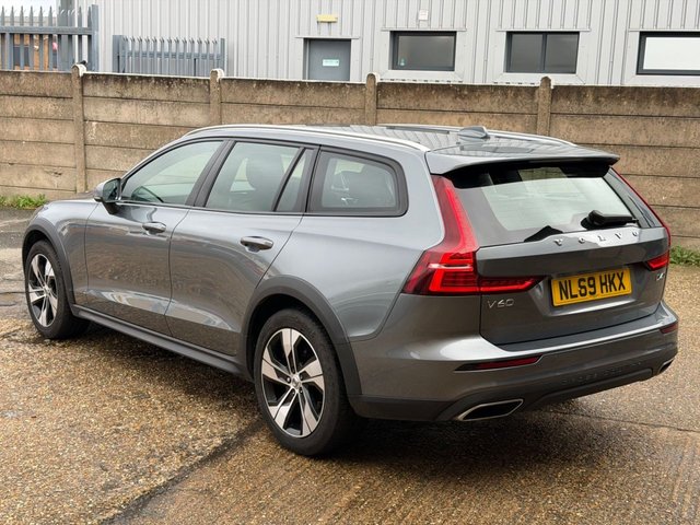 2019 Volvo V60 Cross Country 2L Plus 5dr - Photo 6