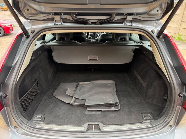 2019 Volvo V60 Cross Country 2L Plus 5dr - Photo 8