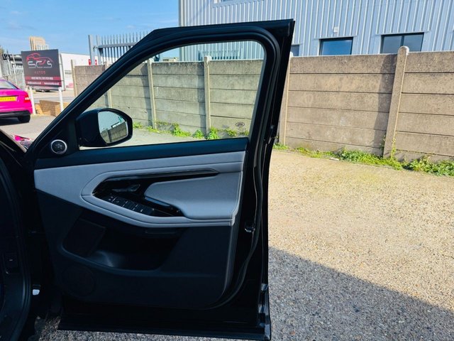 2022 Land Rover Range Rover Evoque 1.5L Edition 5dr - Photo 11