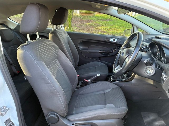 2013 FORD FIESTA 1.25 Zetec Hatchback 3dr Petrol Manual Euro 5 (82 ps) - Photo 11