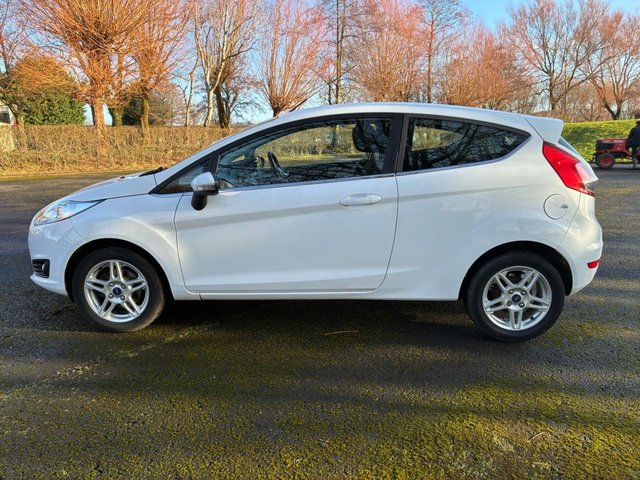 2013 FORD FIESTA 1.25 Zetec Hatchback 3dr Petrol Manual Euro 5 (82 ps) - Photo 7