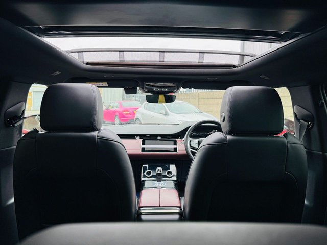 2023 Land Rover Range Rover Evoque 1.5L R-Dynamic Hse 5dr - Photo 2