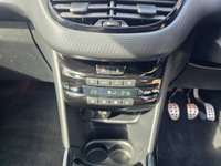 USED 2018 18 PEUGEOT 2008 1.2 PureTech Active SUV 5dr Petrol Manual Euro 6 (82 ps) Mirror Screen - Apple CarPlay