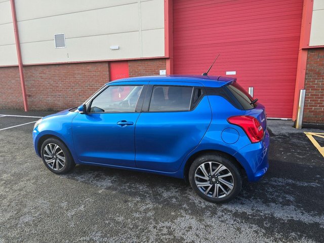 2022 SUZUKI SWIFT - Photo 9