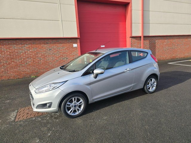 2015 FORD FIESTA - Photo 9