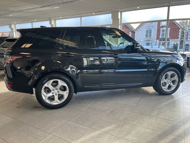 View our LAND ROVER RANGE ROVER SPORT