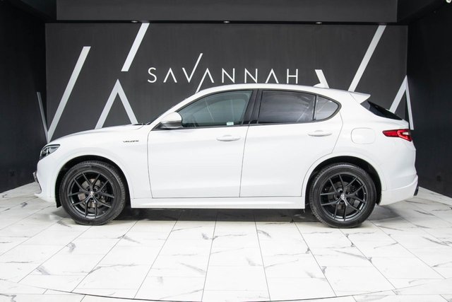 2022 Alfa Romeo STELVIO - Photo 9