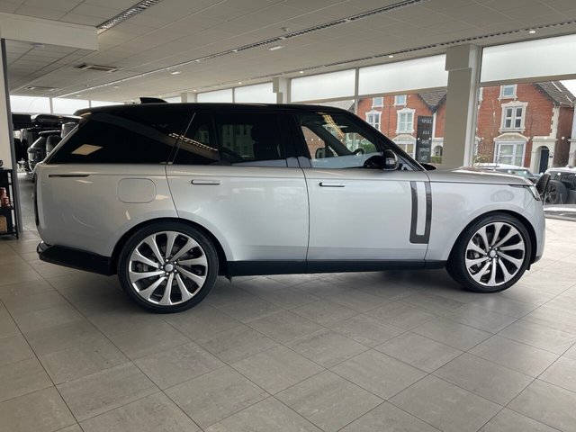 View our LAND ROVER RANGE ROVER
