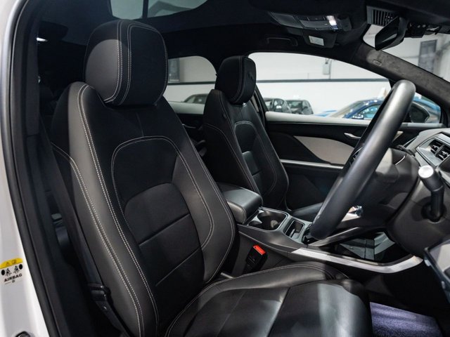 2022 Jaguar I-Pace - Photo 6