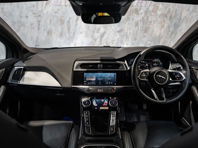 2022 Jaguar I-Pace - Photo 12