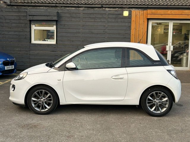 2016 Vauxhall Adam 1.2L Jam 3dr - Photo 9