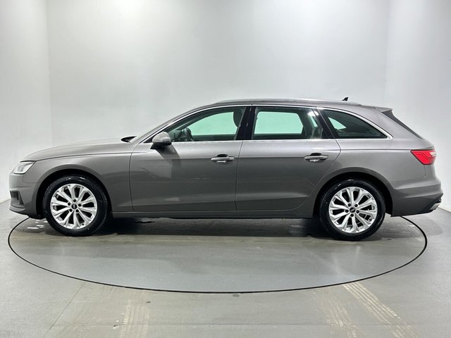 2022 Audi A4 Avant - Photo 5