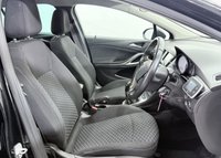 USED 2020 20 VAUXHALL ASTRA 1.5 Turbo D Business Edition Nav Hatchback 5dr Diesel Manual Euro 6 (s/s) (105 ps) 