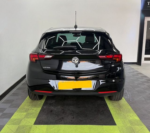 2020 VAUXHALL ASTRA - Photo 5