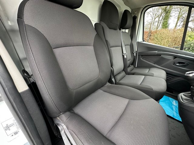 2023 RENAULT TRAFIC - Photo 10