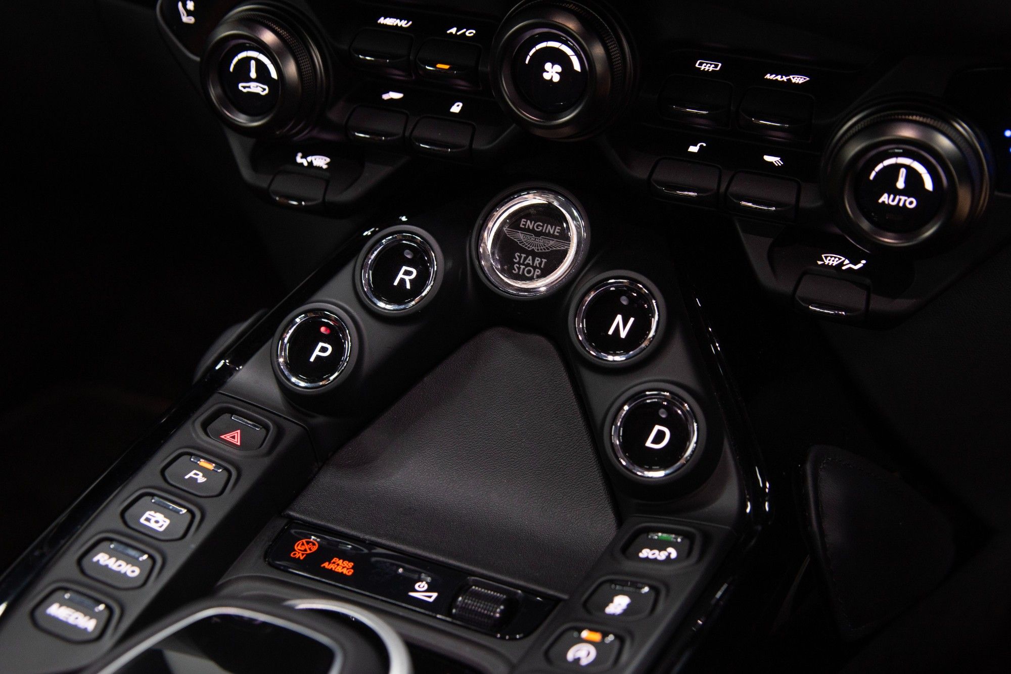 USED 2022 V ASTON MARTIN VANTAGE 4.0 V8 Coupe  